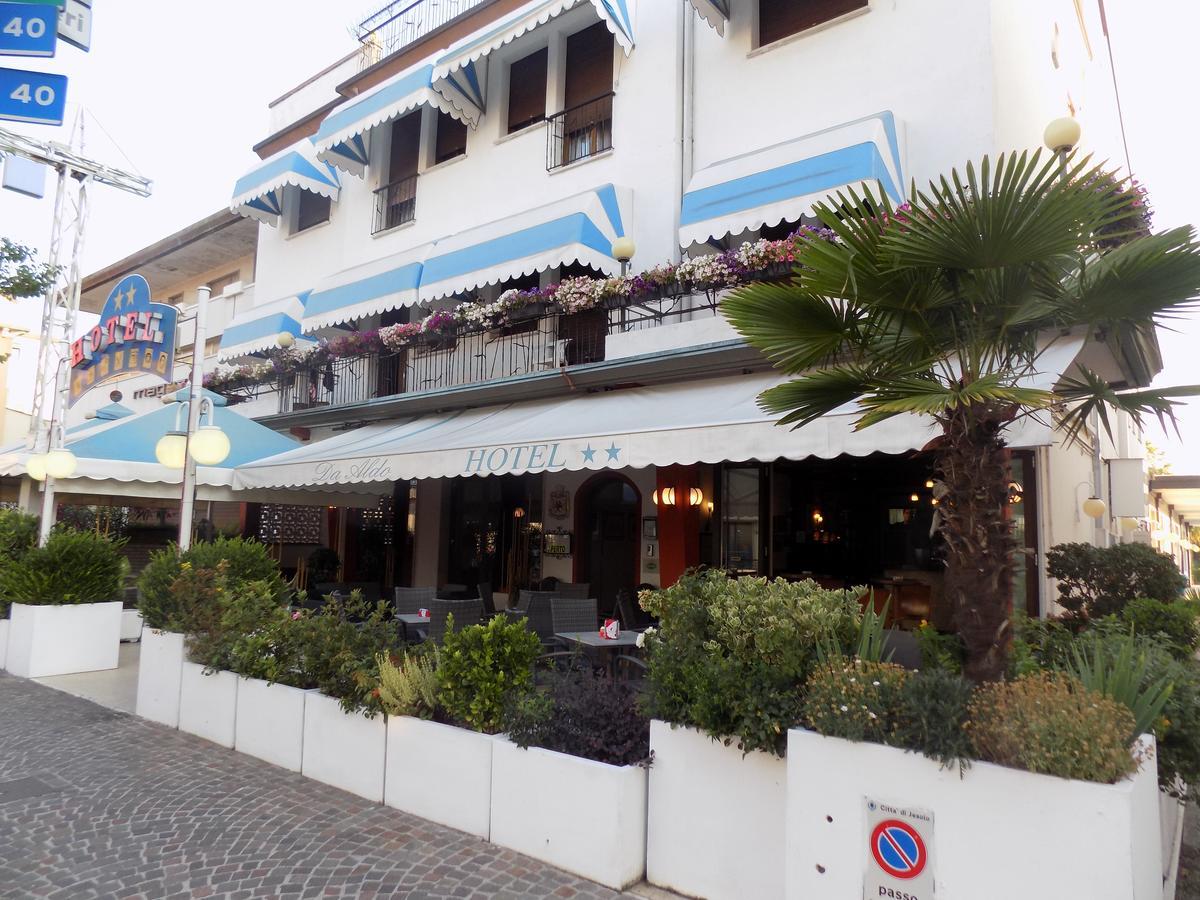 Hotel Udinese Da Aldo 耶索洛 外观 照片