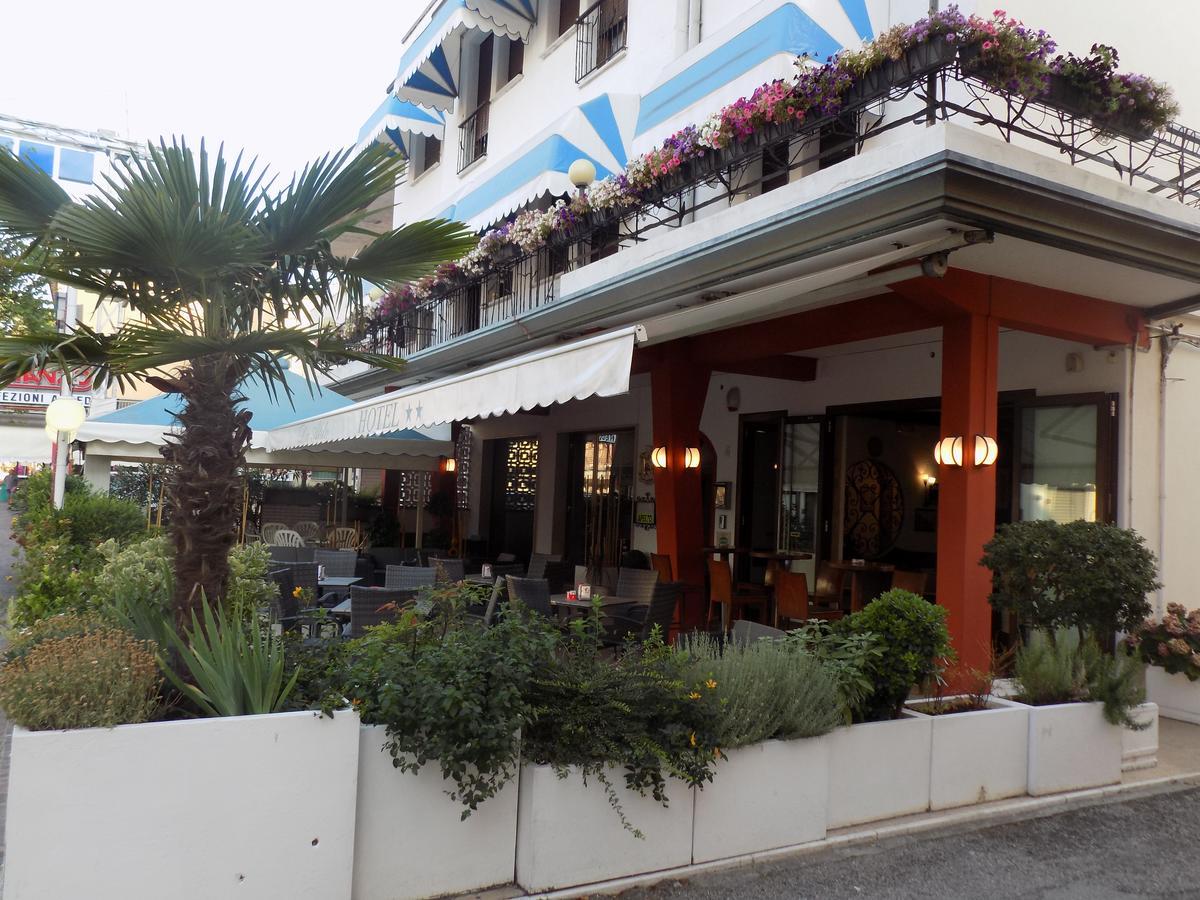 Hotel Udinese Da Aldo 耶索洛 外观 照片