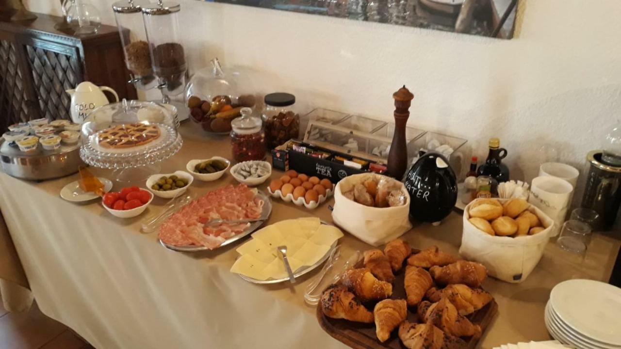 Hotel Udinese Da Aldo 耶索洛 外观 照片